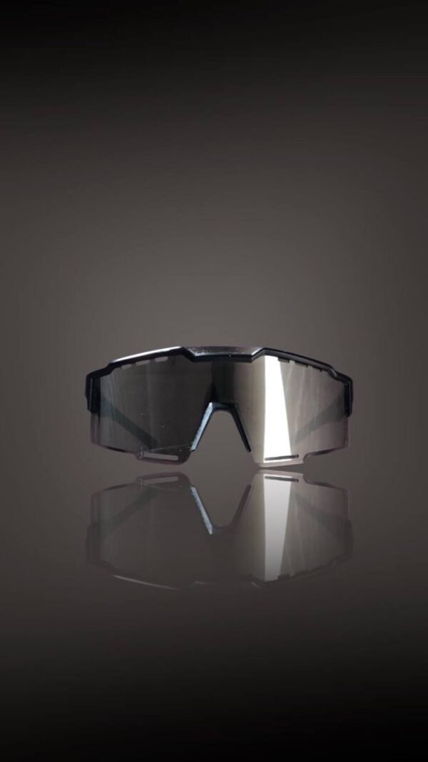 Lunettes de Soleil Sport Futuristes – Style et Performance 01010