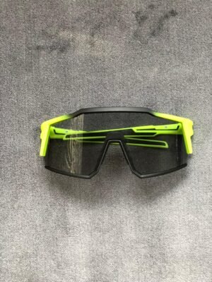 Lunettes de Soleil Sport Futuristes – Style et Performance 044